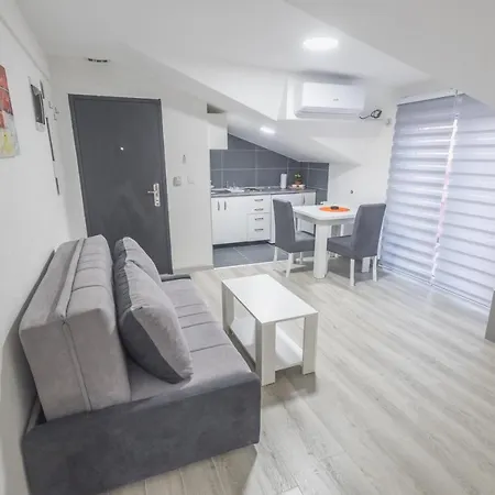 شقة فندقية Centar 3*