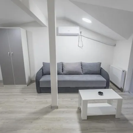 Centar 3* لوزنيكا